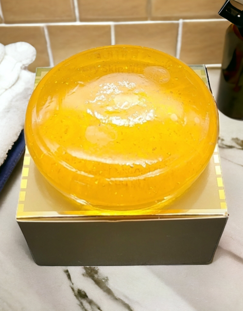 Load image into Gallery viewer, The Golden Soap - Collagen and Gluthathione Detox Soap, Acne Free, Paraben Free, Sulfate Free
