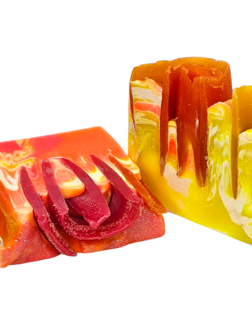 Load image into Gallery viewer, Citrus Lemongrass Soap Bar 🧼
